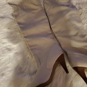 MARC FISHER GARALYN OVER KNEE SIZE 10  CREAM LEATHER HEEL BOOTS